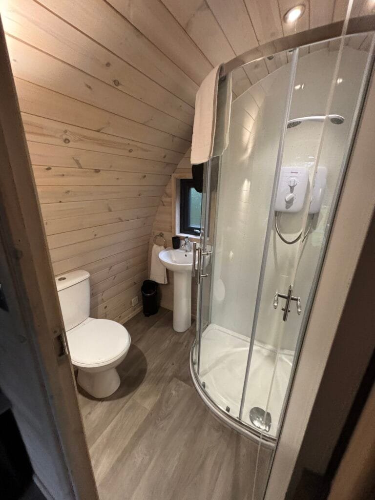 UK 2026 Tag 18 Lancaster Glamping Erlebnis Bad