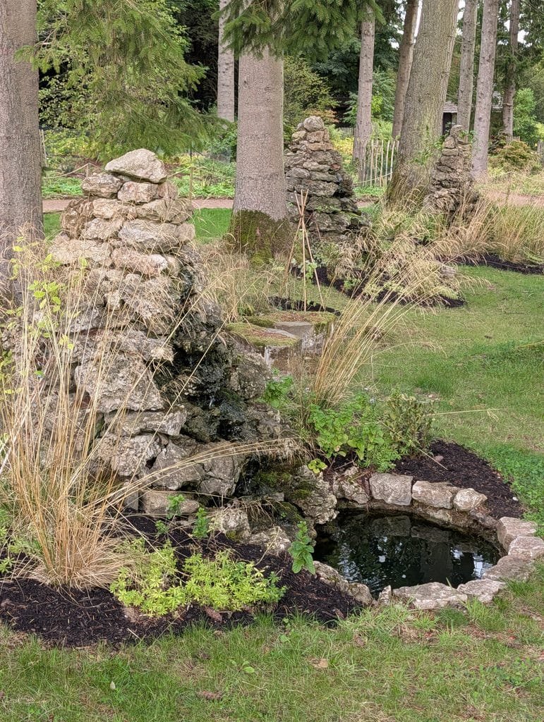 UK 2026 Tag 19 Schottland Lowther Castle und ein alter Brunnen