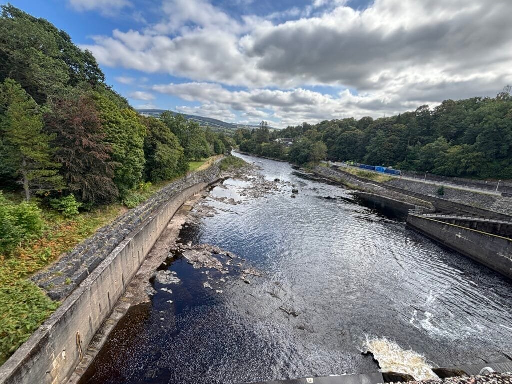 UK 2026 Tag 24 Blick von Pitlochry Dam