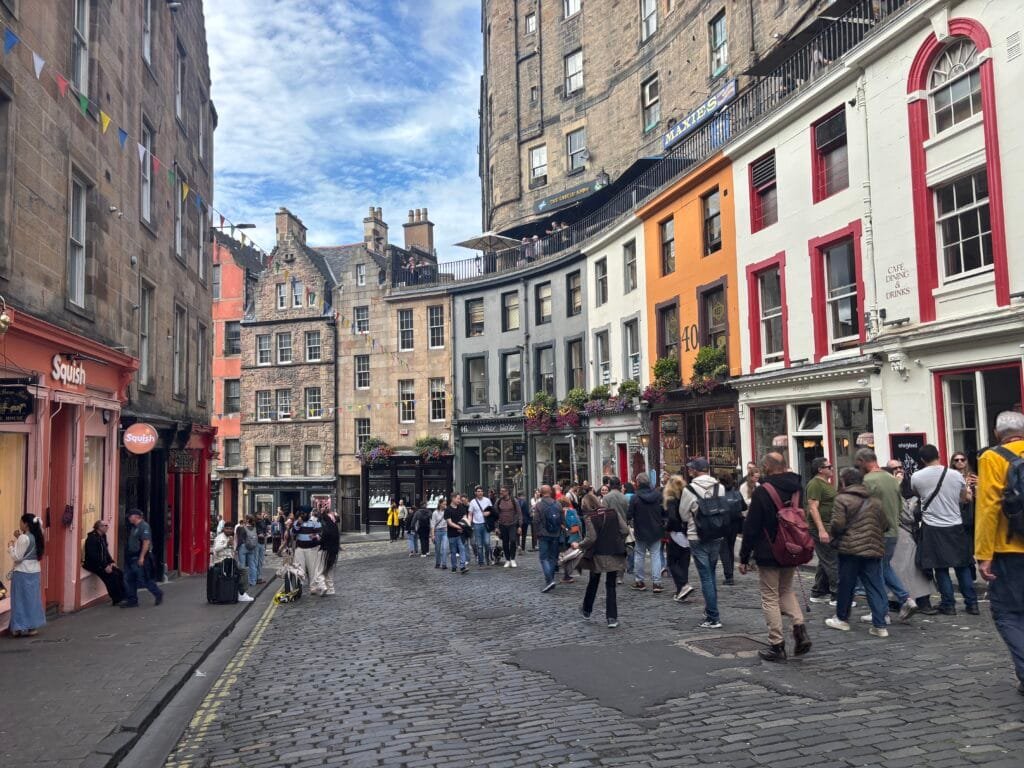 UK 2026 Tag 25 Edingburgh Eddingburgh Winkelgasse