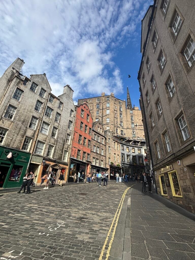UK 2026 Tag 25 Edingburgh Eddingburgh Winkelgasse 2