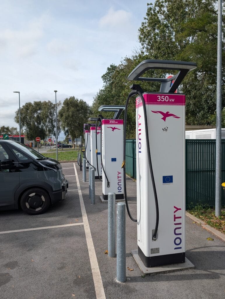 UK 2026 Tag 29 Canterbury Pievchen lädt Energie 2